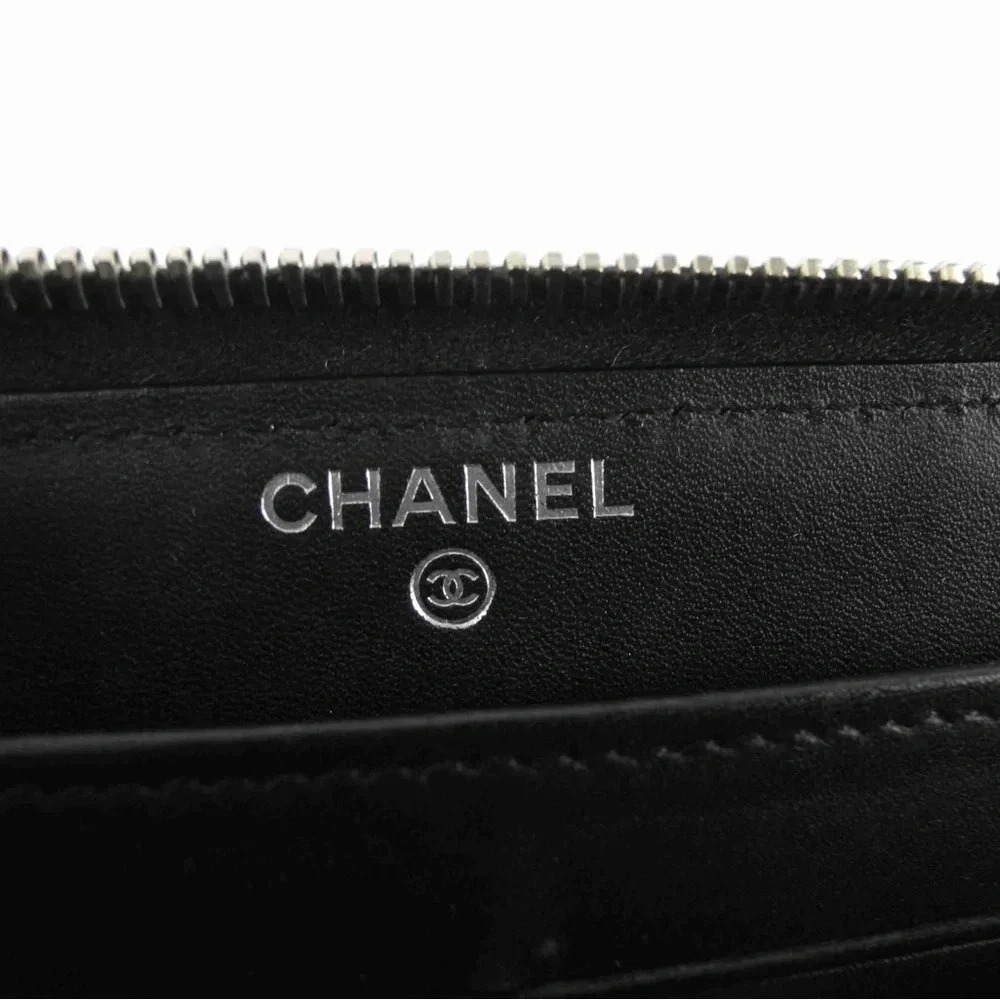Vintage Chanel Quilted Enameled Leather Long Wallet - Picture 6 of 11